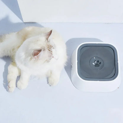NO-SPILL WATER BOWL